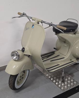 vespa faro basso