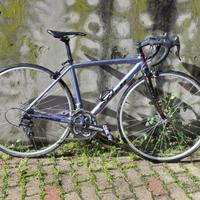 Bici strada Fuji Roubaix