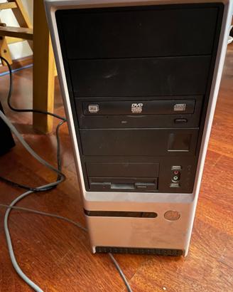 PC desktop vintage Pentium 4 – IDE – porte seriali