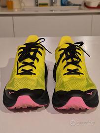 Hoka Challenger 8