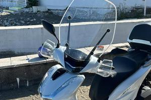 SH 125 2021 BIANCO