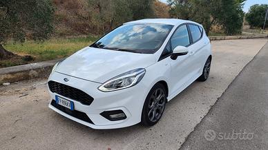 FORD FIESTA ST-LINE