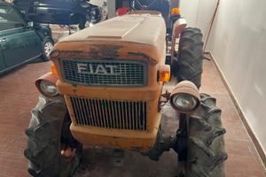 Trattore FIAT 250DT F