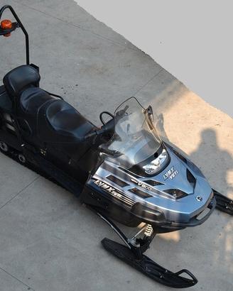 MOTOSLITTA LYNX YETI 800