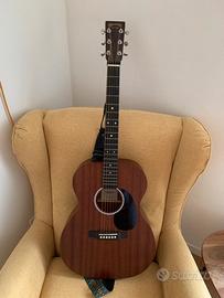 Chitarra MARTIN 000-10E Sapele Road Series