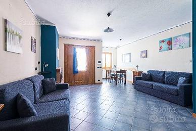 Monolocale con vista sulle montagne