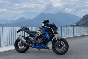 Suzuki Gsx-s 750