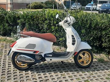 Piaggio Vespa 300 GTS