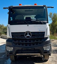 BETONPOMPA MERCEDES-BENZ AROCS 8x4 - CIFA MAGNUM M