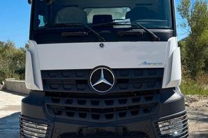 BETONPOMPA MERCEDES-BENZ AROCS 8x4 - CIFA MAGNUM M