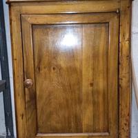 Comodino antico