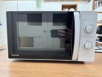 Toshiba microonde 20 litri con grill