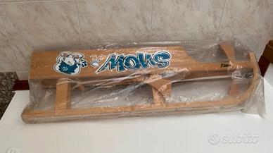 Slitta in legno nuova