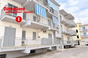 Appartamento di 145 m² con 5 locali e posto auto a
