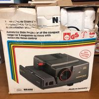 Proiettore diapositive su muro anni 90