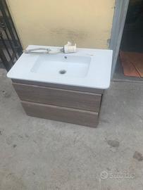 Mobile bagno sospeso