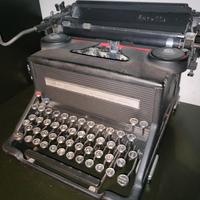 Olivetti Macchina da scrivere M 40/s