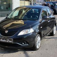Lancia Ypsilon 1.2 69 CV 5 porte Silver POCHISSIMI