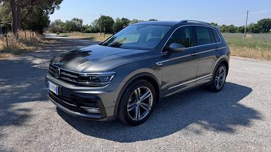 Volkswagen Tiguan 2.0 TDI SCR 4MOTION RLINE BlueMo