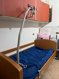 Letto ortopedico elettrico per anziani e disabili