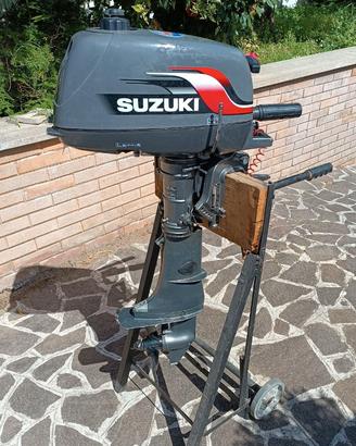Motore fuoribordo Suzuki 5CV 2T per tender