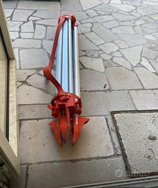 Trepide per attrezzi da geometra