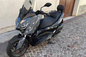 Yamaha X Max 300 tech max