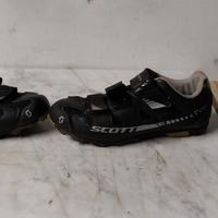 scarpe per ciclisti