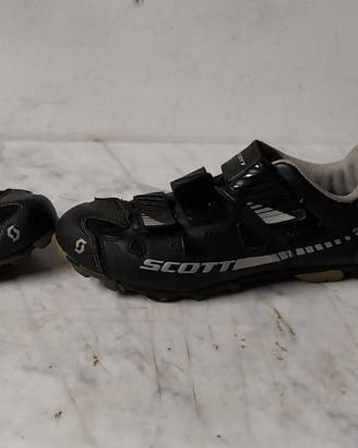 scarpe per ciclisti