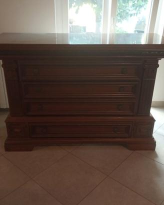Cassettone classico in legno