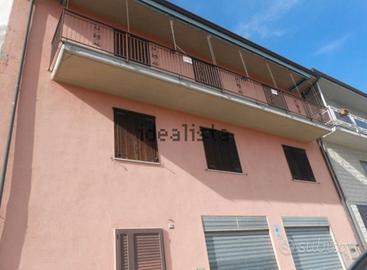 Appartamento primo piano in contesto bifamiliare