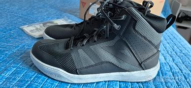 Scarpe Dainese Surburb Air nuove taglia 42