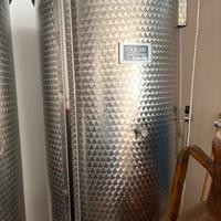 Vinificatori di diverse dimensioni