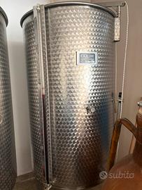 Vinificatori di diverse dimensioni