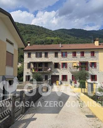 Villa di 140 m² con 3 locali e box auto a Cison di
