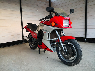 Kawasaki GPZ900R del 1985