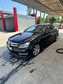 Mercedes Classe C 220 CDI Coupé AMG Automatico