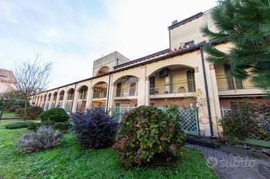 5 LOCALI A SETTIMO MILANESE