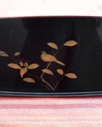 Vassoio giapponese laccato nero disegno