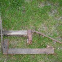 Antiche tappatrici in legno