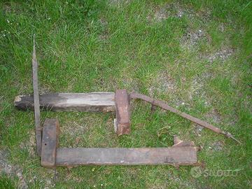 Antiche tappatrici in legno