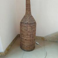 Lampada a botte di vimini