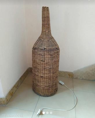 Lampada a botte di vimini