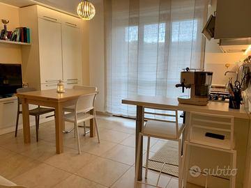 Appartamento apeA4 2 camere 2 bagni 1 garage 1 BOX