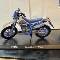 Modellino Maisto Yamaha TT250R