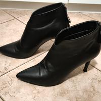 Stivaletti neri IBISGUS tacchi a spillo n 40