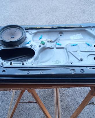 Volkswagen New Beatle cabrio portiera lato guida