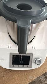 Bimby tm5+affetatutti conpleto anche di spiralizer