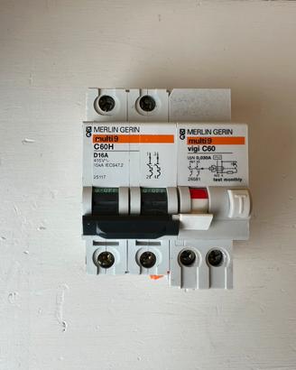 Magnetotermico differen.Merlin Gerin 16A 30mA 15kA