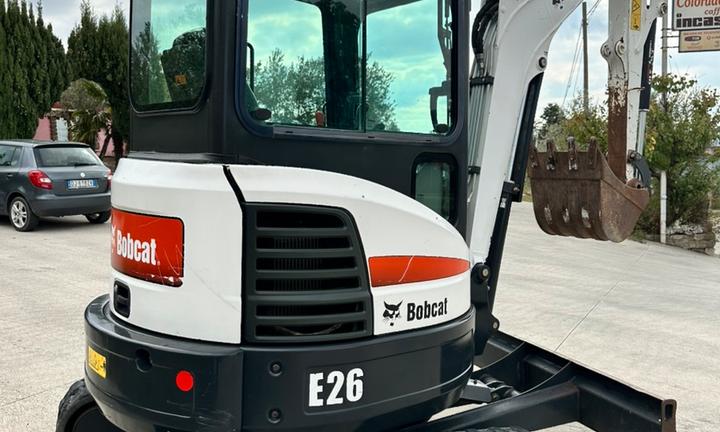 ESCAVATORE MINIESVATORE BOBCAT E26 26 Quintali